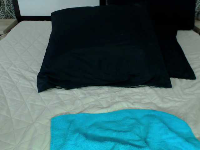 MissMila live cam on BongaCams