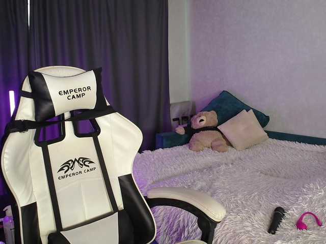 SweetyMia's BongaCams show and profile