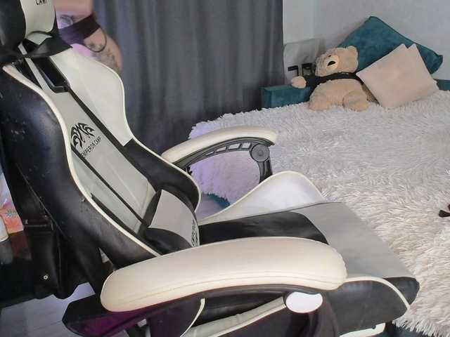 SweetyMia's BongaCams show and profile