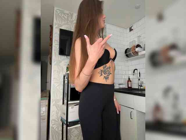 SweetyMia webcam