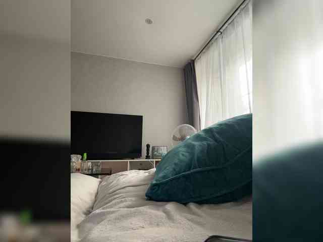 SweetyMia webcam