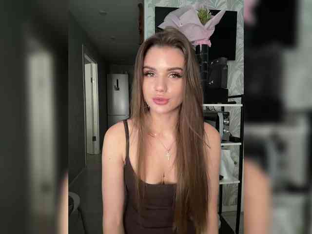 SweetyMia live show