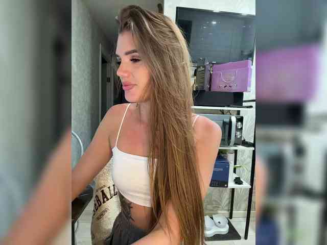 SweetyMia webcam