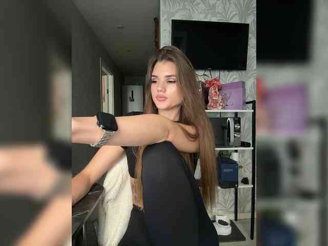 SweetyMia Live Webcam on BongaCams