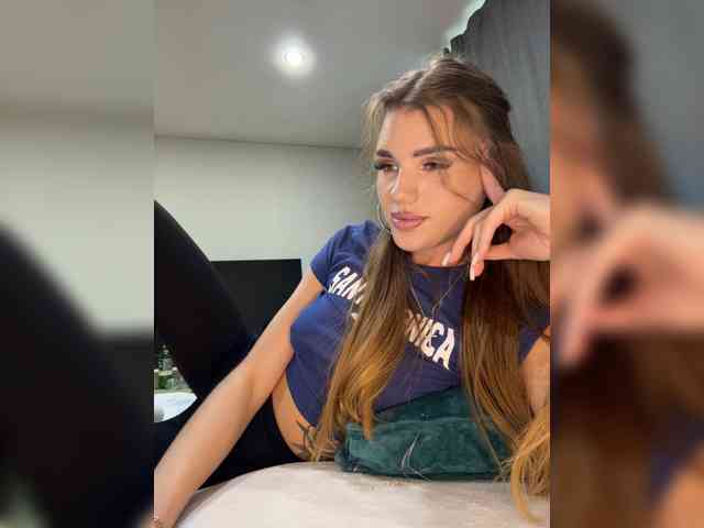 SweetyMia webcam