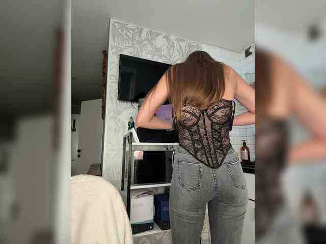Ce modèle est en direct maintenant. SweetyMia