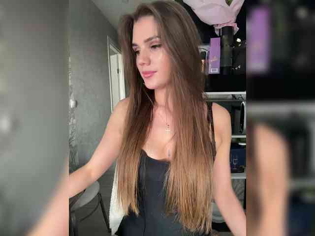 SweetyMia Live Webcam on BongaCams