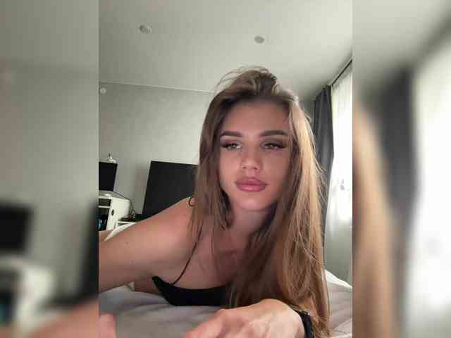 SweetyMia webcam