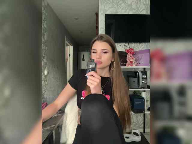 SweetyMia Live Webcam on BongaCams
