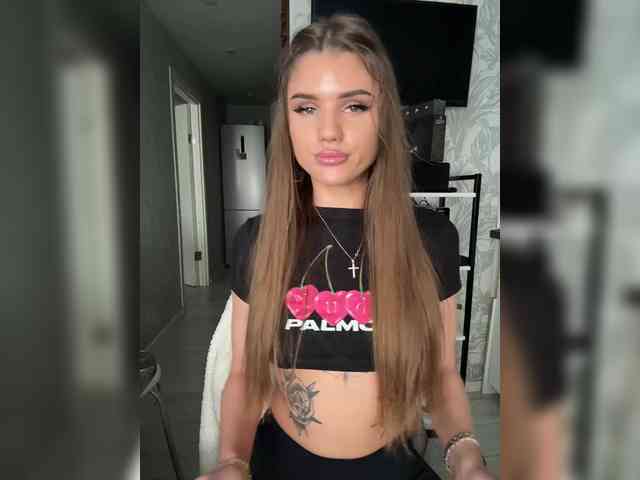 SweetyMia webcam