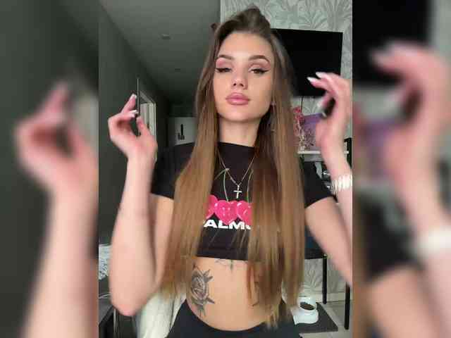 SweetyMia webcam