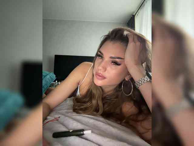 SweetyMia Sex Cam Show