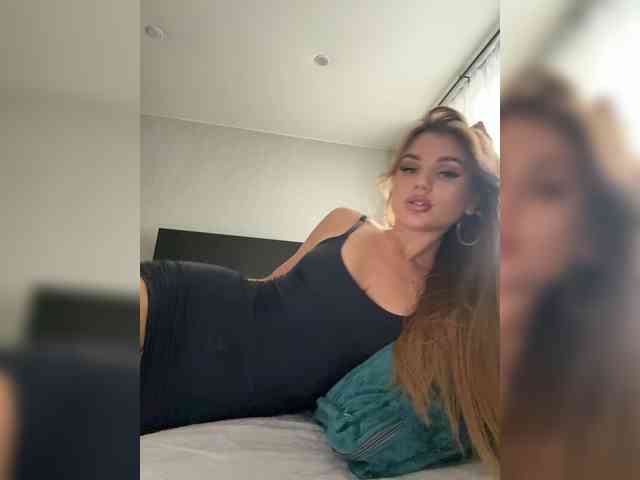 SweetyMia Sex Cam Show