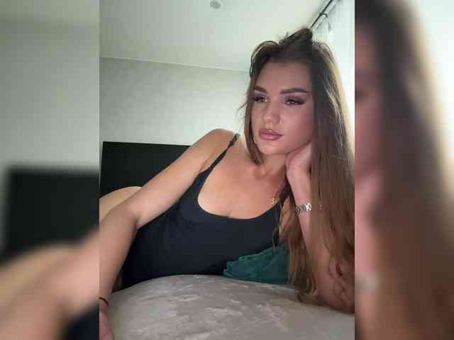 Model: SweetyMia