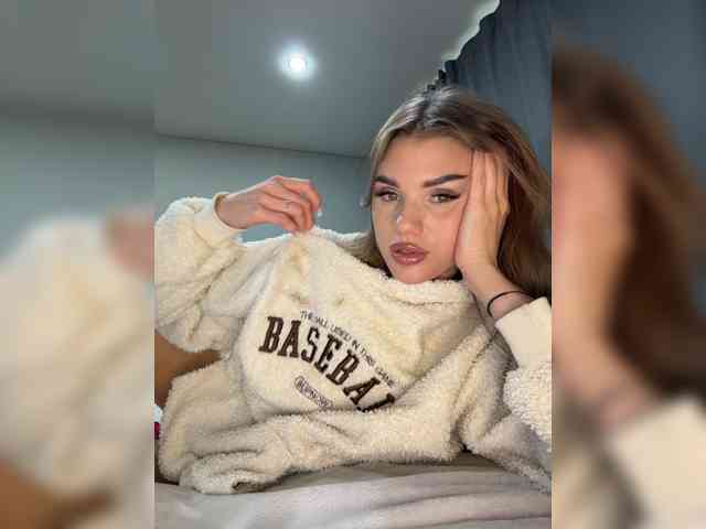 SweetyMia webcam