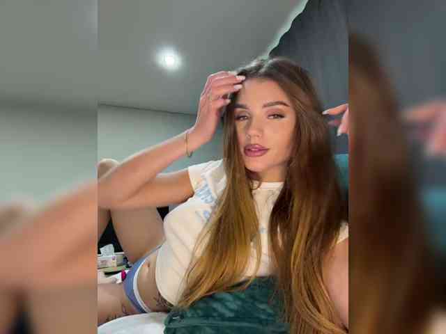 SweetyMia webcam