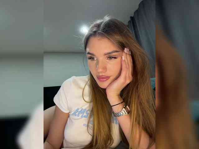 SweetyMia webcam