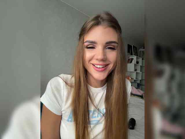 SweetyMia webcam