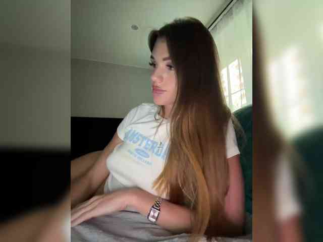 SweetyMia webcam