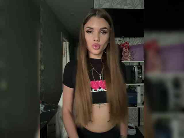 SweetyMia webcam