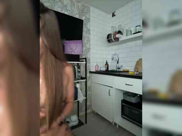 SweetyMia webcam