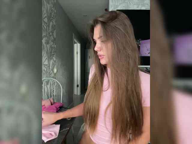 Model: SweetyMia
