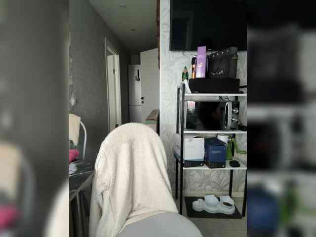 SweetyMia webcam