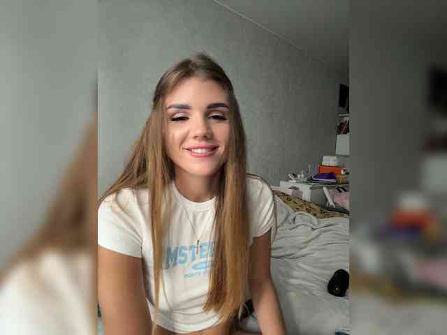 SweetyMia webcam
