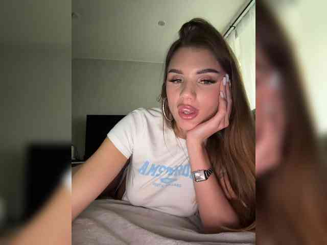 SweetyMia webcam