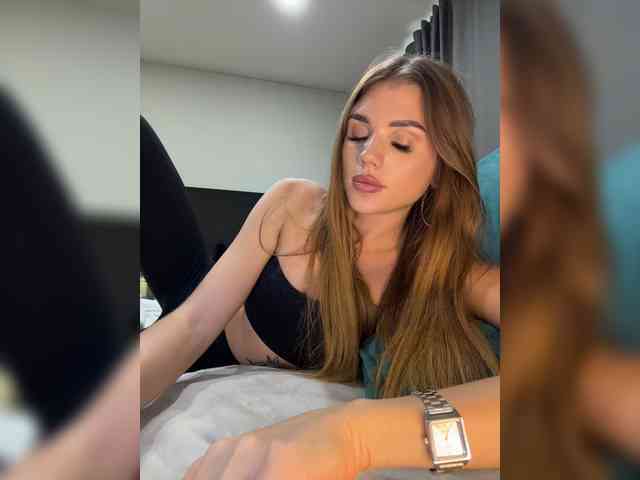 SweetyMia webcam
