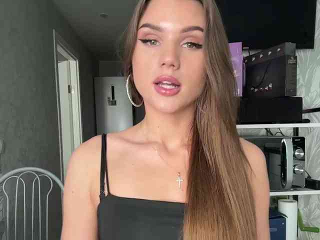 SweetyMia webcam