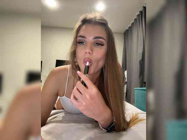SweetyMia webcam