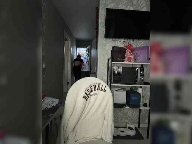 SweetyMia webcam