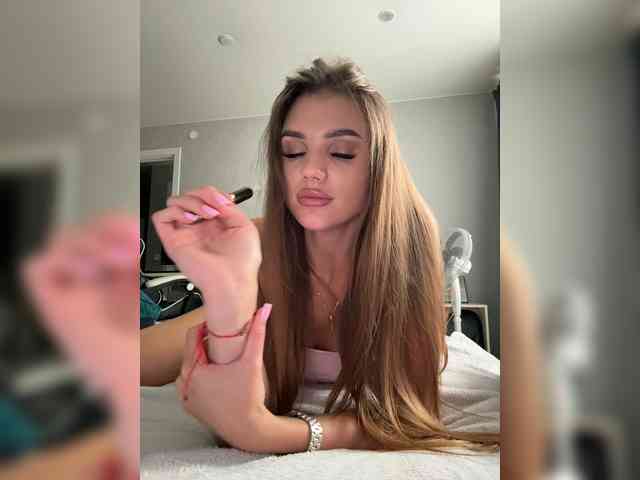 SweetyMia webcam