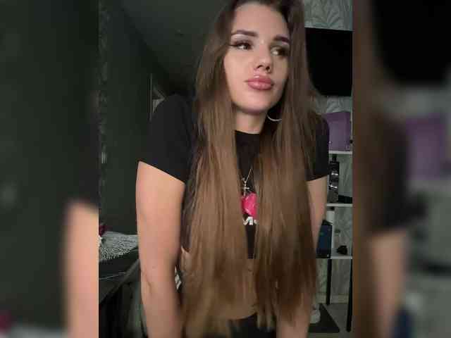 SweetyMia webcam