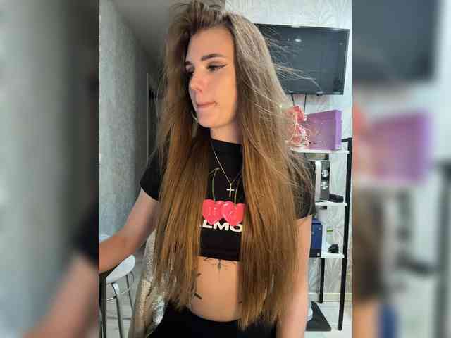 SweetyMia webcam