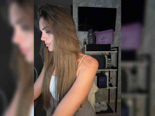 SweetyMia webcam