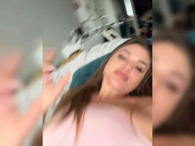 SweetyMia webcam