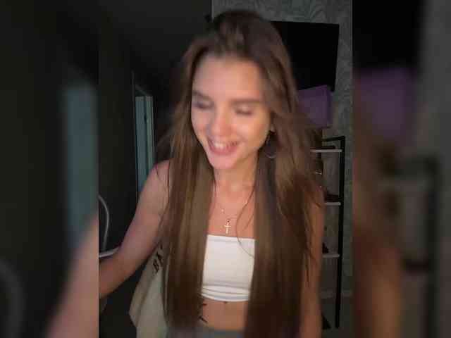 SweetyMia webcam
