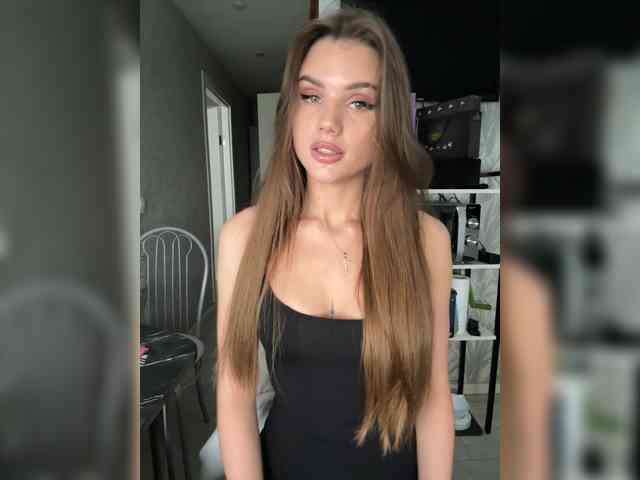 Model: SweetyMia