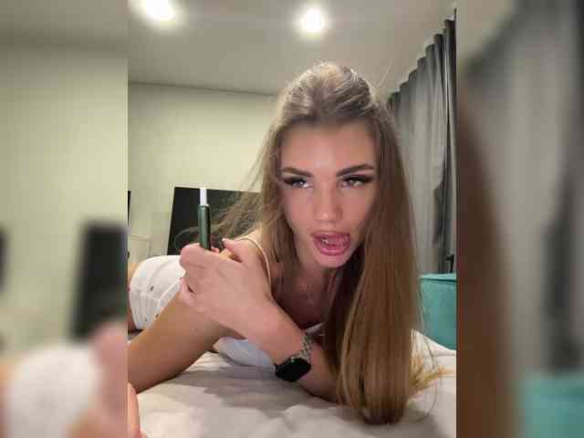 Модель: SweetyMia