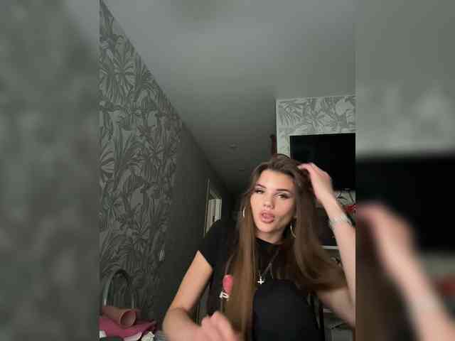 SweetyMia webcam