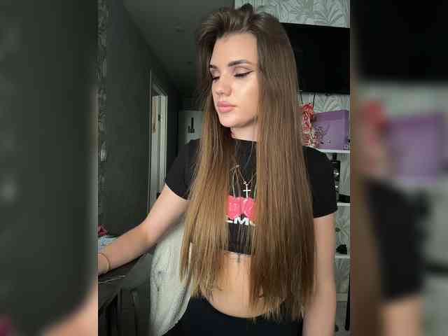 SweetyMia Live Webcam on BongaCams