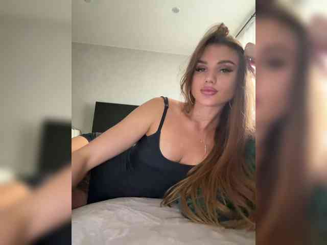 SweetyMia webcam