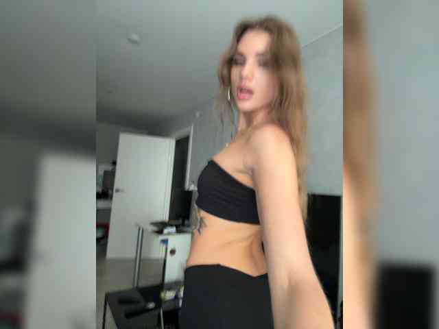 SweetyMia Sex Cam Show