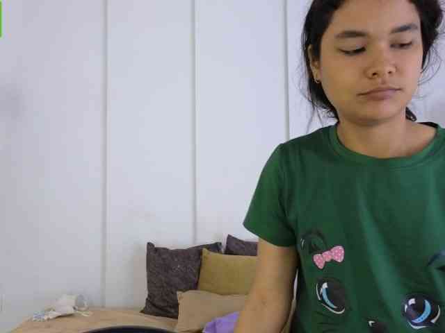 sexychanell-1 webcam