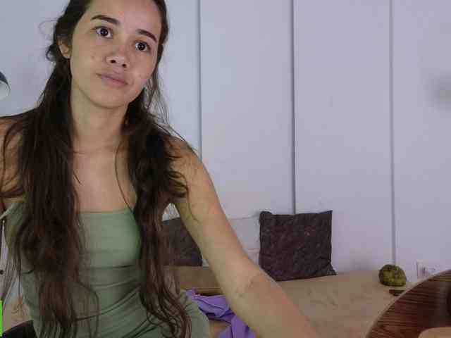 sexychanell-1 webcam