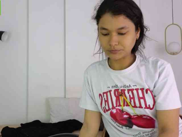 sexychanell-1 webcam