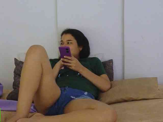 sexychanell-1 webcam