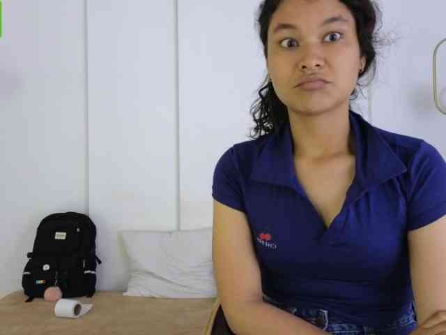 sexychanell-1 webcam